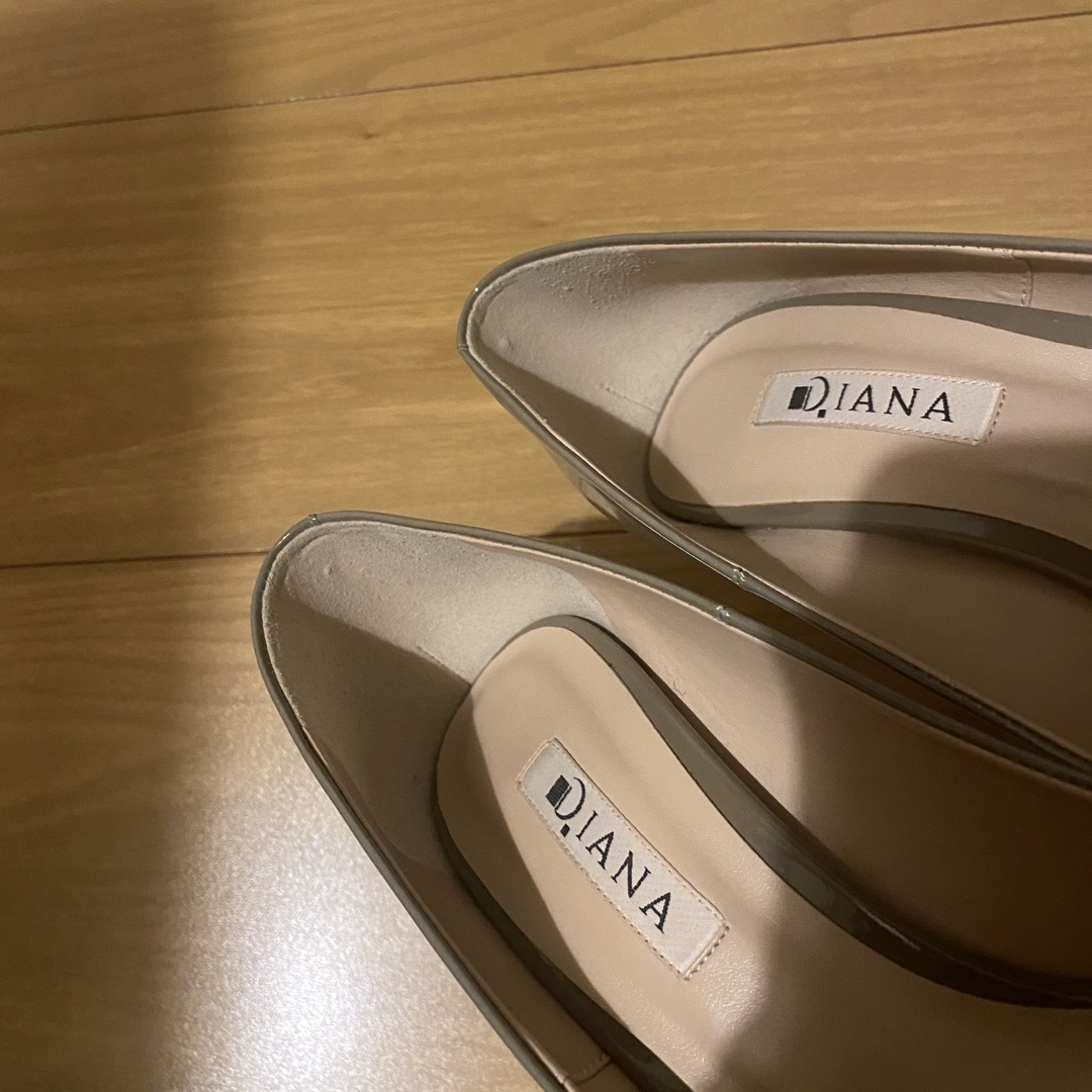 DIANA(ダイアナ)のDIANA パンプス　ダークベージュ　U19207 9cmヒール レディースの靴/シューズ(ハイヒール/パンプス)の商品写真