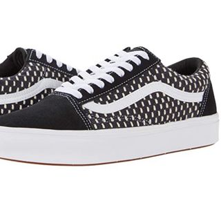 ヴァンズ(VANS)の（新品未使用）VANS  スニーカー　コンフィクッシュ オールド スクール(スニーカー)