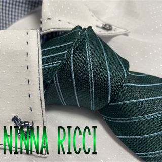 ニナリッチ(NINA RICCI)のニナ リッチ　ネクタイ【未使用に近い】ストライプ柄　ブランドロゴ　光沢ラメ　厚手(ネクタイ)