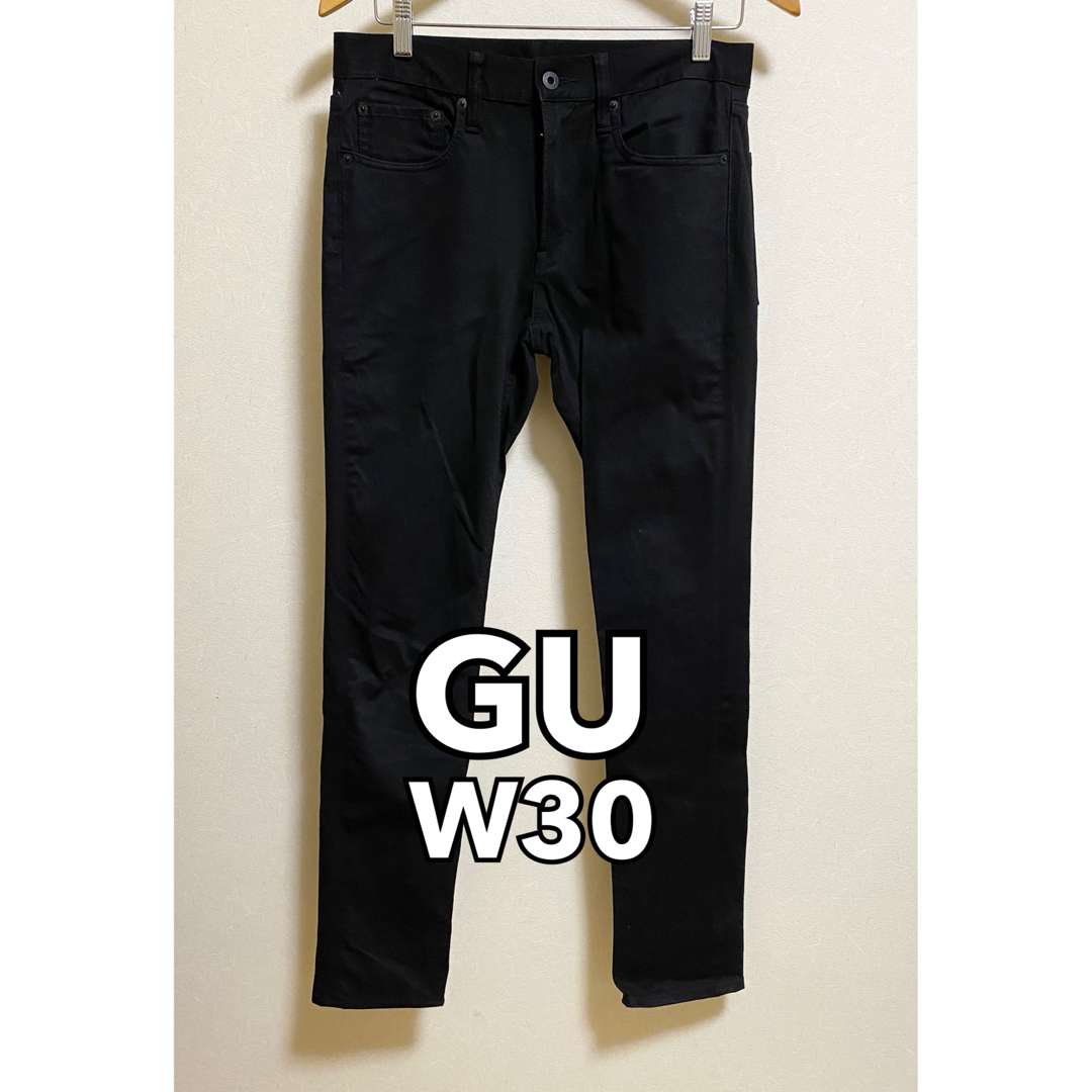 GU(ジーユー)のGU／スリム／ブラックデニム／サイズ30／ストレッチあり メンズのパンツ(デニム/ジーンズ)の商品写真