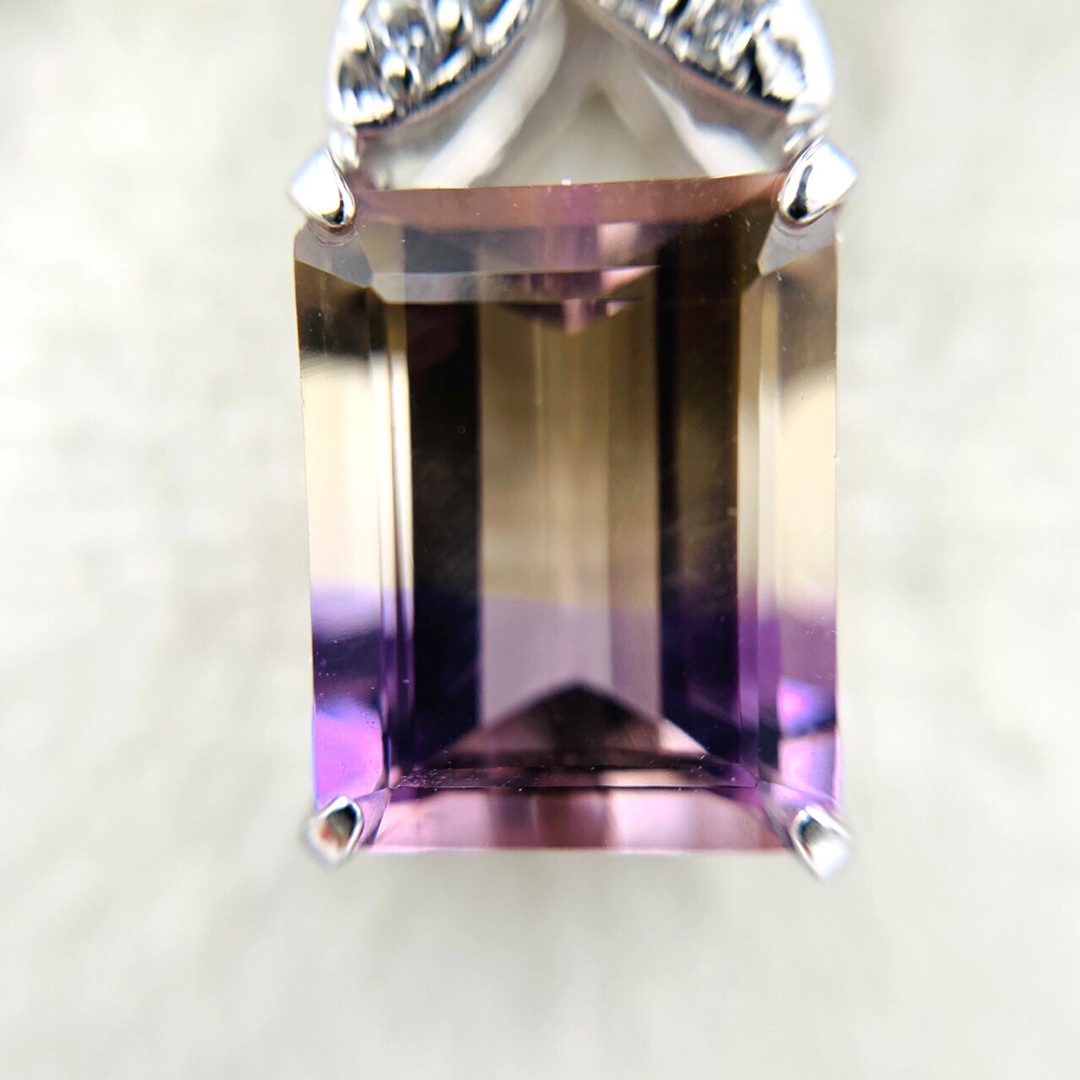 極美品　K18WG 2.82ct アメトリン 0.07ct ダイヤ ネックレス レディースのアクセサリー(ネックレス)の商品写真