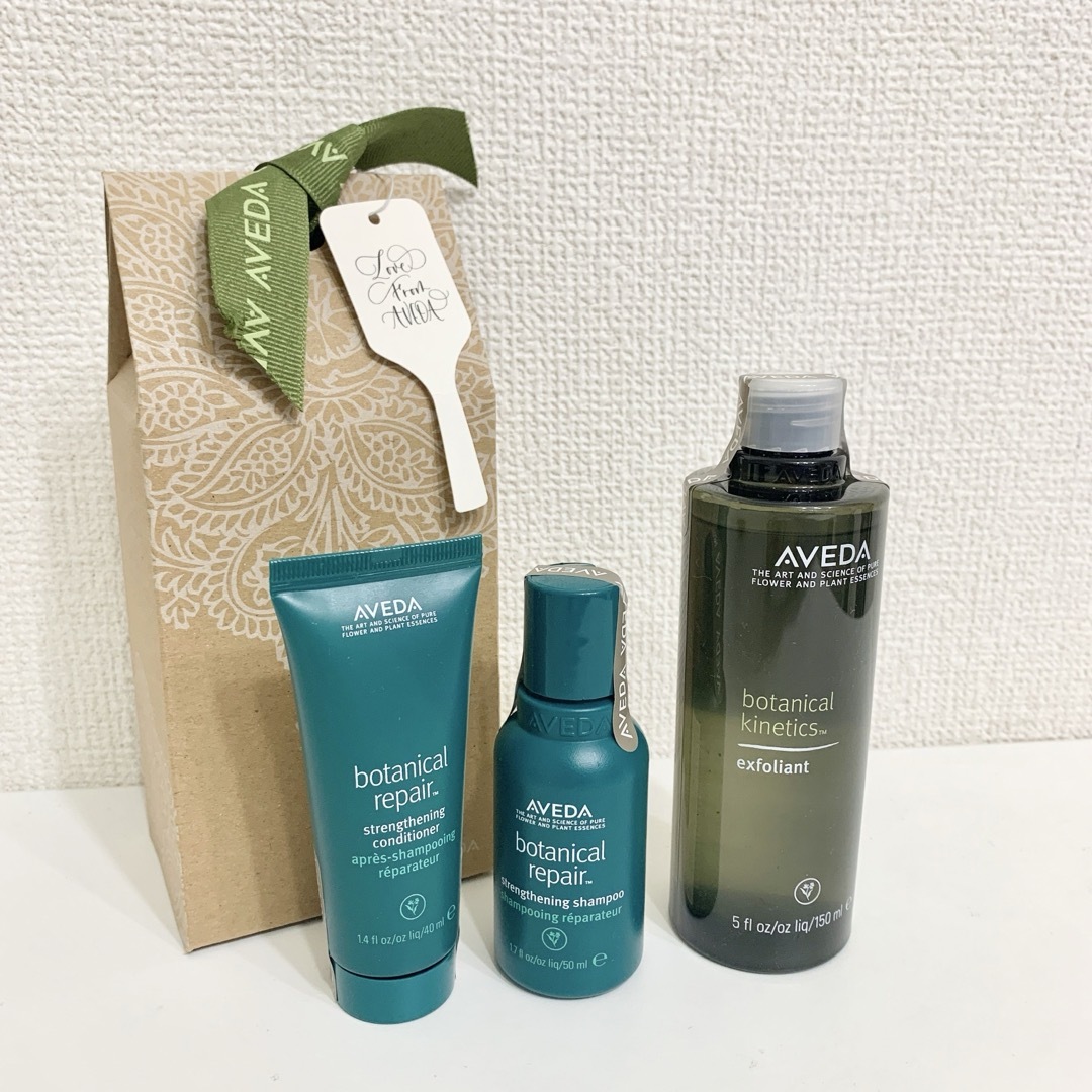 AVEDA(アヴェダ)の【新品未使用】AVEDA 3点セットシャンプー、トリートメント、拭き取り化粧水 コスメ/美容のスキンケア/基礎化粧品(化粧水/ローション)の商品写真