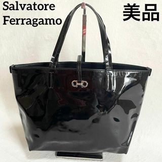 サルヴァトーレフェラガモ(Salvatore Ferragamo)の【美品✨】☆サルヴァトーレフェラガモ☆ハンドバッグ☆ガンチーニ☆エナメル☆黒☆(ハンドバッグ)