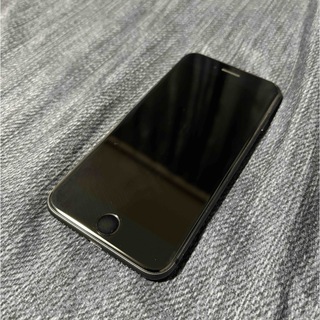 iPhone8 本体　ケース(スマートフォン本体)