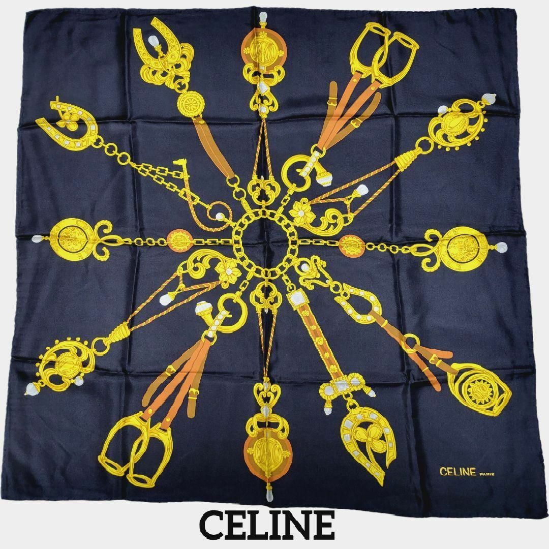 celine(セリーヌ)のCELINE スカーフ 85×83 ブラック 黒 マカダム 馬具 スターボウル レディースのファッション小物(バンダナ/スカーフ)の商品写真