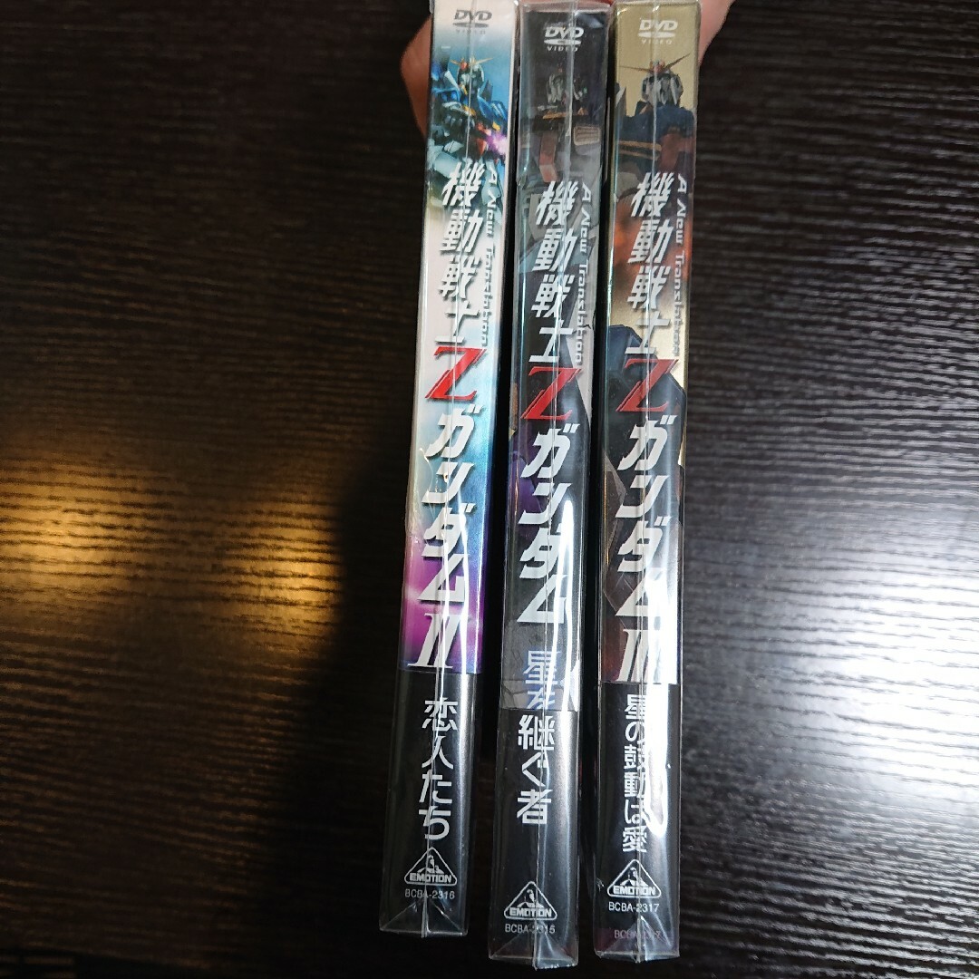 BANDAI(バンダイ)の劇場版  DVD  １～３機動戦士Zガンダム  初回限定盤 エンタメ/ホビーのDVD/ブルーレイ(アニメ)の商品写真