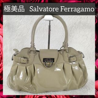 サルヴァトーレフェラガモ(Salvatore Ferragamo)の極美品 フェラガモ ハンドバッグ AU-21 ガンチーニ パテントレザー(ハンドバッグ)