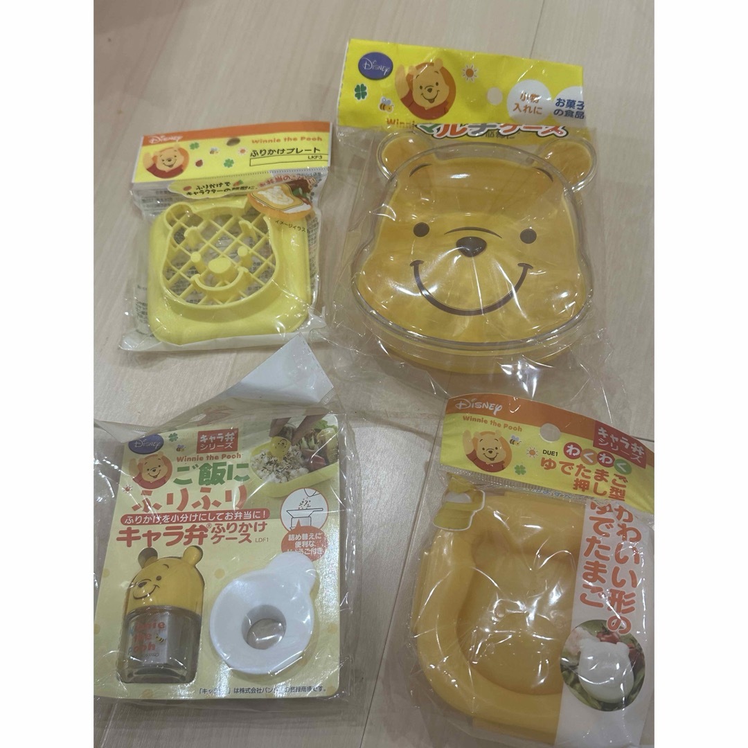 くまのプーさん(クマノプーサン)のキャラ弁４点セット　ぷーさん大好きな方に新品未使用品（1503） インテリア/住まい/日用品のキッチン/食器(食器)の商品写真