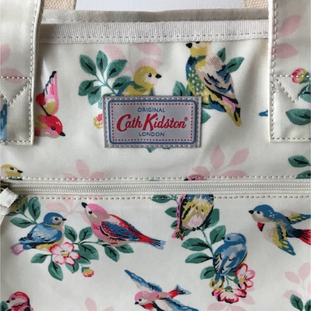 Cath Kidston(キャスキッドソン)のトートバッグ Cath Kidston キャスキッドソン 花柄 旅行　トラベル レディースのバッグ(ボストンバッグ)の商品写真