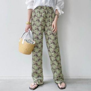 アパルトモンドゥーズィエムクラス(L'Appartement DEUXIEME CLASSE)のL'Appartement センシスタジオ Silk Slouchy Pants(カジュアルパンツ)