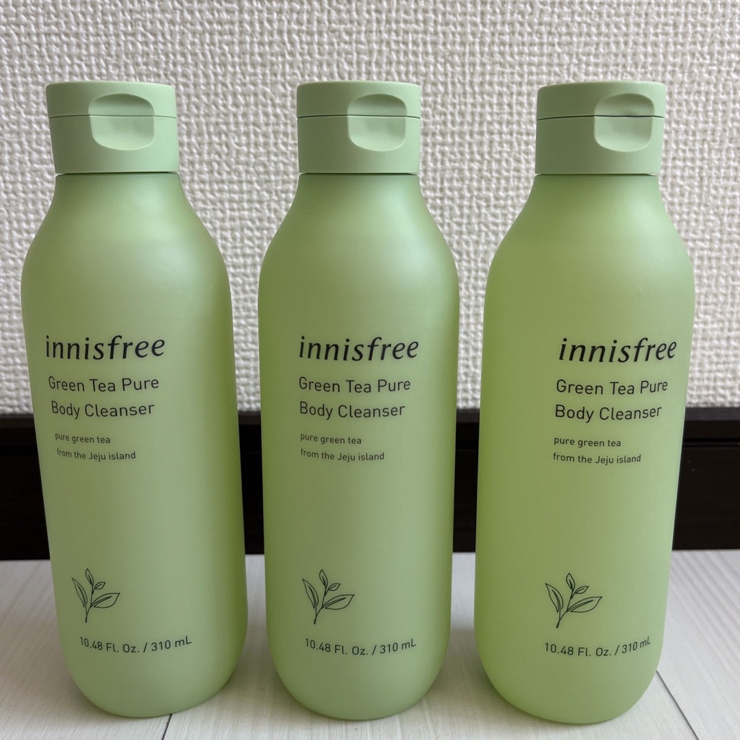 Innisfree(イニスフリー)のイニスフリー　グリーンティーピュアボディクレンザー ボディソープ　新品未開封品 コスメ/美容のボディケア(ボディソープ/石鹸)の商品写真