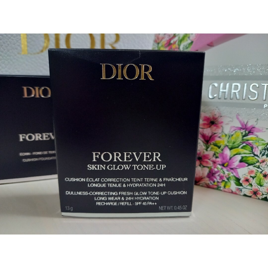 Christian Dior(クリスチャンディオール)のディオールスキンフォーエヴァートーンアップグロウクッションライラックピンクケース コスメ/美容のベースメイク/化粧品(ファンデーション)の商品写真