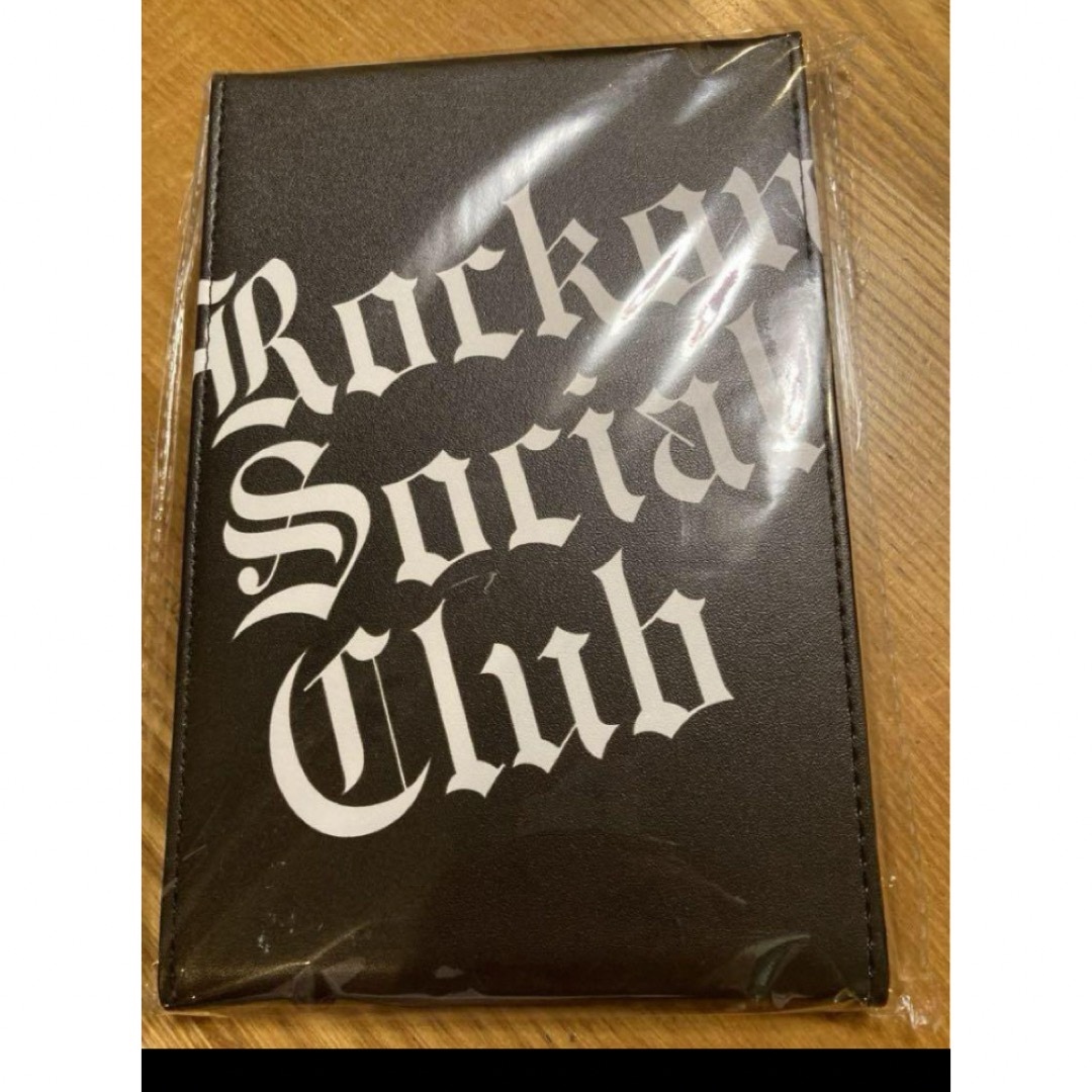 Rockonsocialclubのグッズ エンタメ/ホビーのタレントグッズ(ミュージシャン)の商品写真