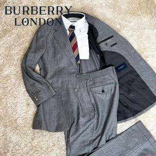 バーバリー(BURBERRY)のバーバリーロンドン　セットアップ　シルク混　グレー　シルバーボタン(セットアップ)