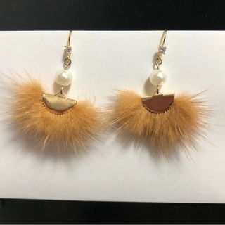 ハンドメイド　ピアス　ミンクファー　ファー(ピアス)