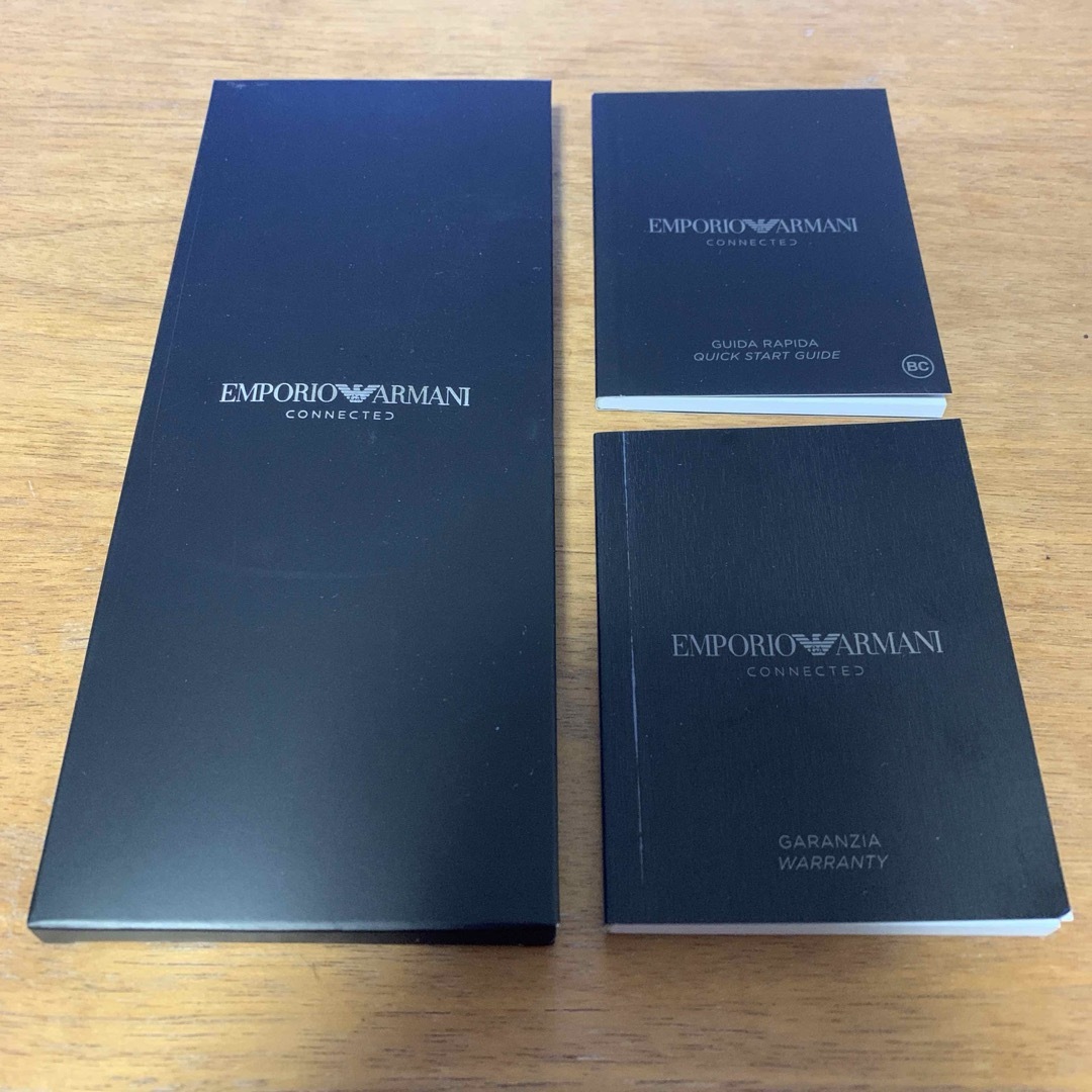 Emporio Armani(エンポリオアルマーニ)の☆美品☆エンポリオアルマーニ　スマートウォッチ 取扱説明書 保証書 1式 メンズの時計(腕時計(デジタル))の商品写真