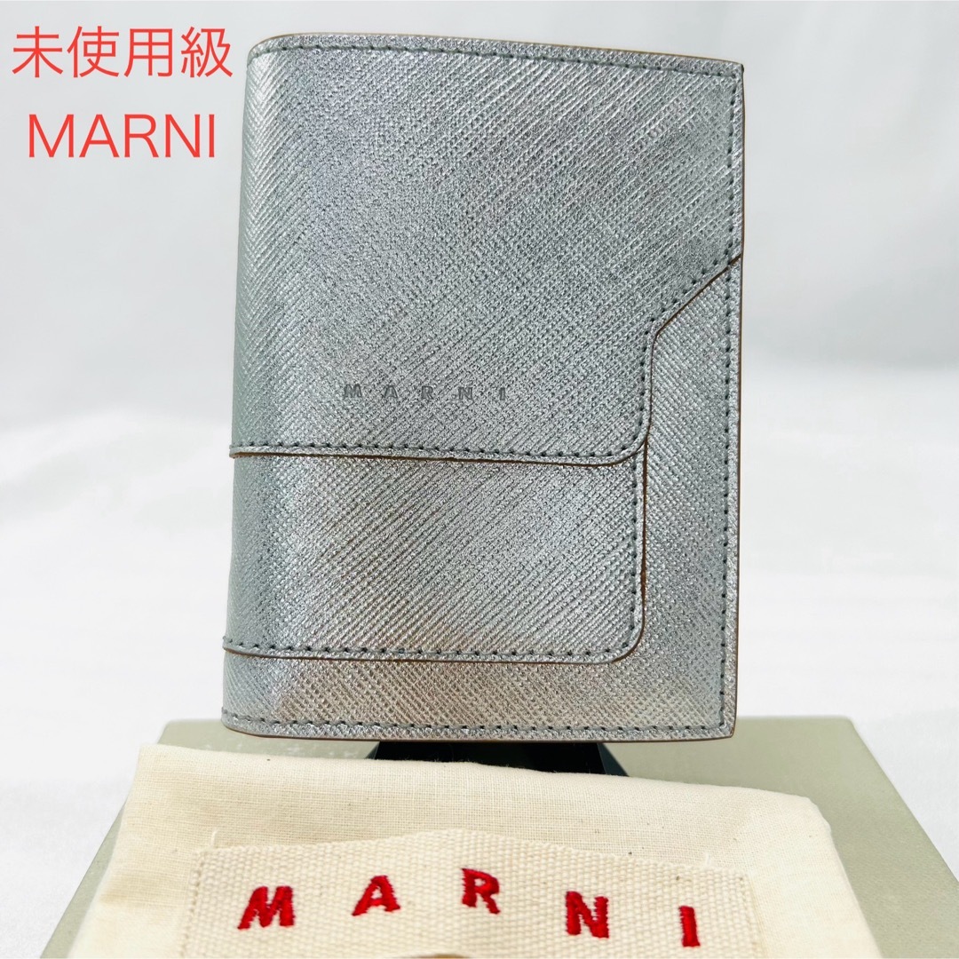 Marni(マルニ)の極美品　MARNI マルニ 折り財布 サフィアーノレザー コンパクトウォレット レディースのファッション小物(財布)の商品写真