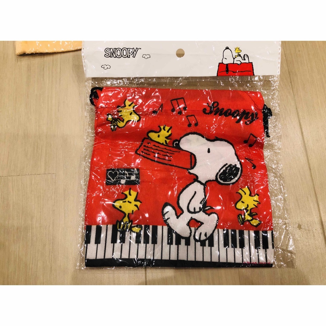 SNOOPY(スヌーピー)のスヌーピー まとめ売り ぬいぐるみ タオル  タンブラー エンタメ/ホビーのおもちゃ/ぬいぐるみ(キャラクターグッズ)の商品写真