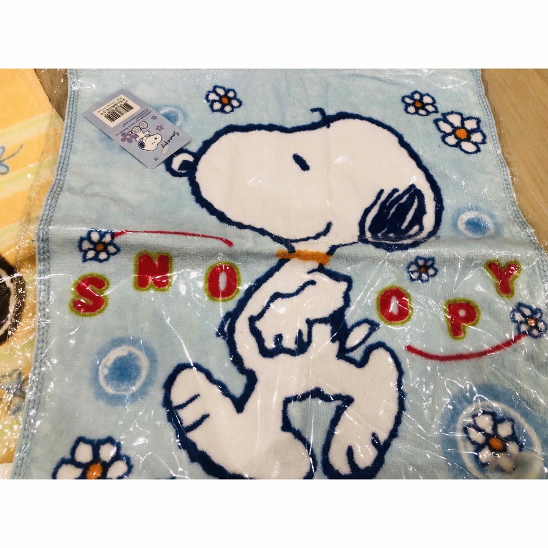 SNOOPY(スヌーピー)のスヌーピー まとめ売り ぬいぐるみ タオル  タンブラー エンタメ/ホビーのおもちゃ/ぬいぐるみ(キャラクターグッズ)の商品写真