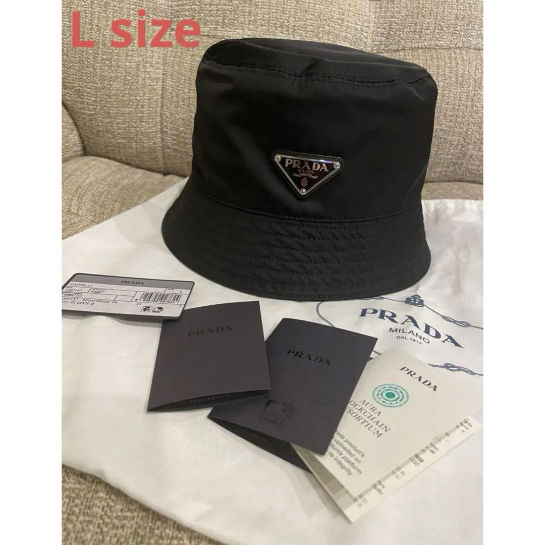 PRADA(プラダ)の【正規品・美品】PRADA Bucket Hat Black L レディースの帽子(ハット)の商品写真