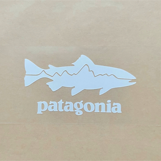 Patagonia パタゴニア ステッカー◆魚◆15㎝◆白◆