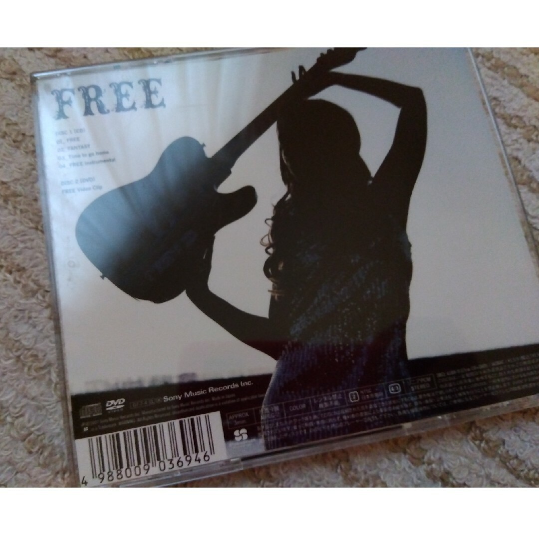 CD＆DVD 限定　FREE　Erika 沢尻エリカ　完売　初回限定盤 エンタメ/ホビーのCD(ポップス/ロック(邦楽))の商品写真