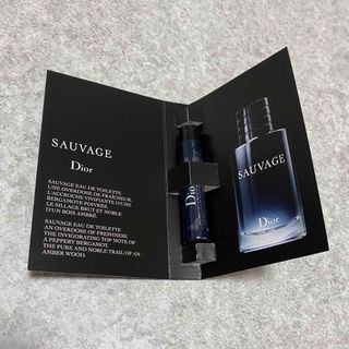 未使用 メルセデス・ベンツ オードトワレ 7ml 香水の通販 by 10+｜ラクマ