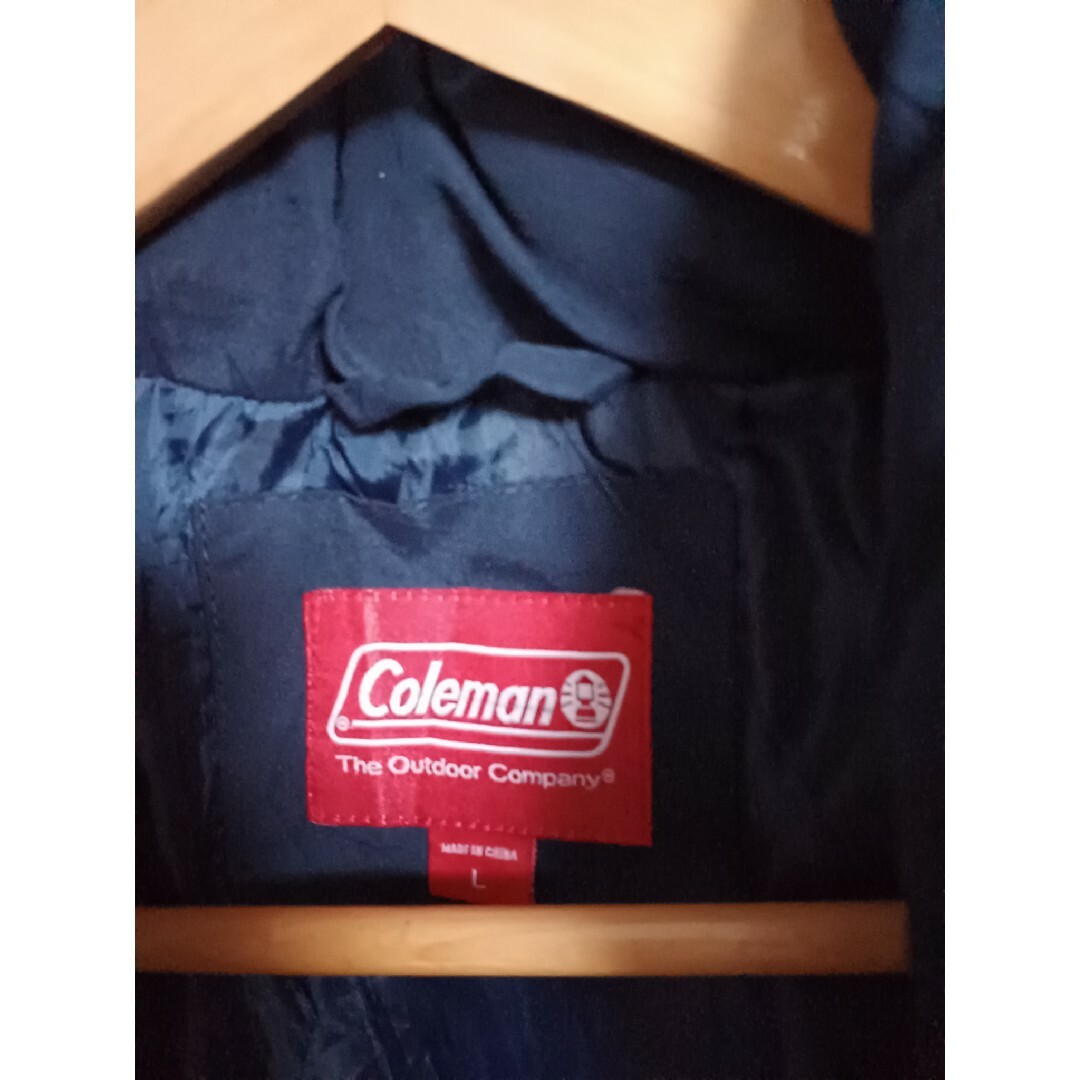 Coleman(コールマン)のColemanコールマン中綿ベストジャケット革ロゴ メンズのジャケット/アウター(ダウンベスト)の商品写真