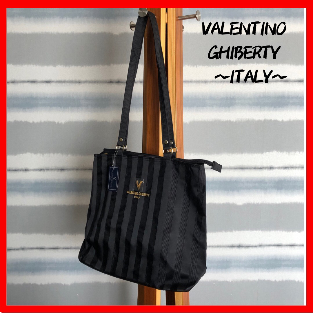 VALENTINO(ヴァレンティノ)のVALENTINO GHIBERTY /バレンチノギベルティ　トートバッグ　黒 レディースのバッグ(トートバッグ)の商品写真