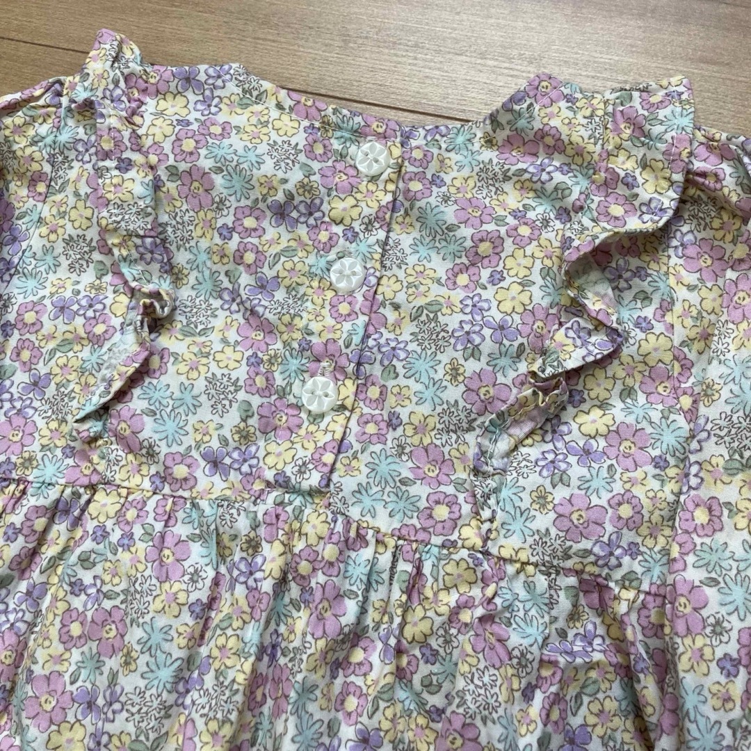 futafuta(フタフタ)の美品　95サイズ　フタフタ　トップス　花柄 キッズ/ベビー/マタニティのキッズ服女の子用(90cm~)(ブラウス)の商品写真