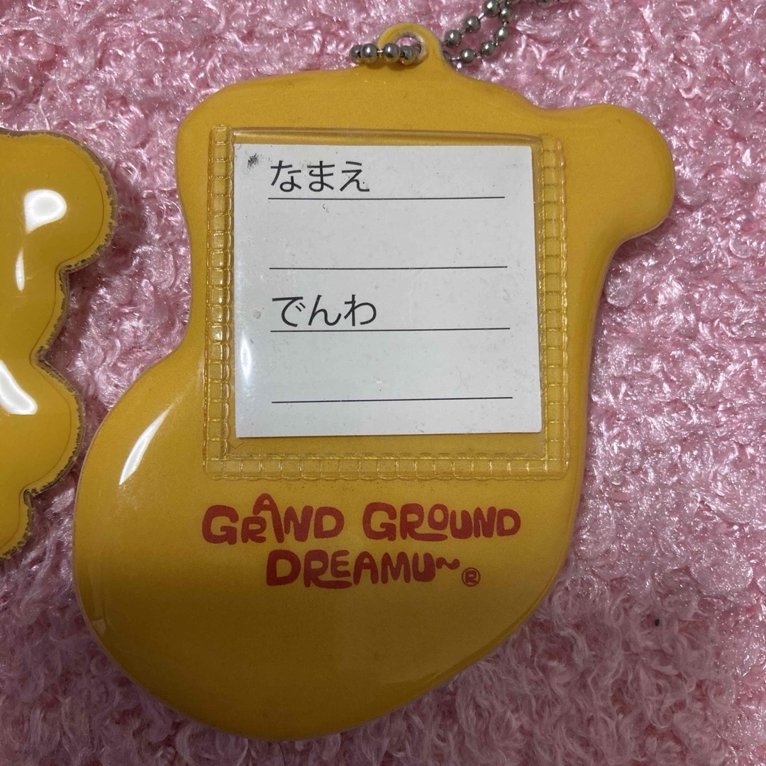 GrandGround(グラグラ)の新品グラグラネームキーホルダー2個セット キッズ/ベビー/マタニティのこども用ファッション小物(その他)の商品写真