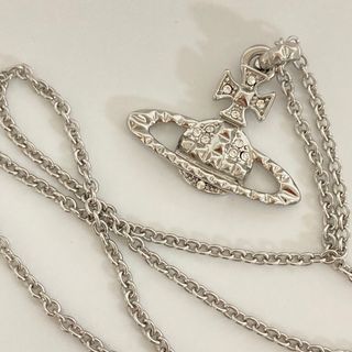 ヴィヴィアンウエストウッド(Vivienne Westwood)のヴィヴィアン　オーブネックレス　シルバー(ネックレス)