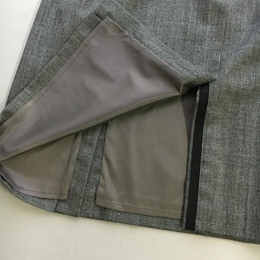 BARNEYS NEW YORK(バーニーズニューヨーク)のイタリア製　CIVIDINI　スカート　USED　10112 レディースのスカート(ひざ丈スカート)の商品写真