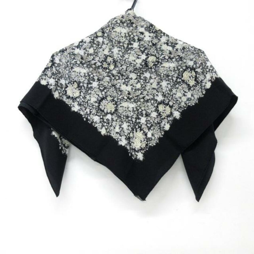 Saint Laurent(サンローラン)のYvesSaintLaurent(イヴサンローラン) スカーフ美品  - 黒×ベージュ×マルチ レディースのファッション小物(バンダナ/スカーフ)の商品写真