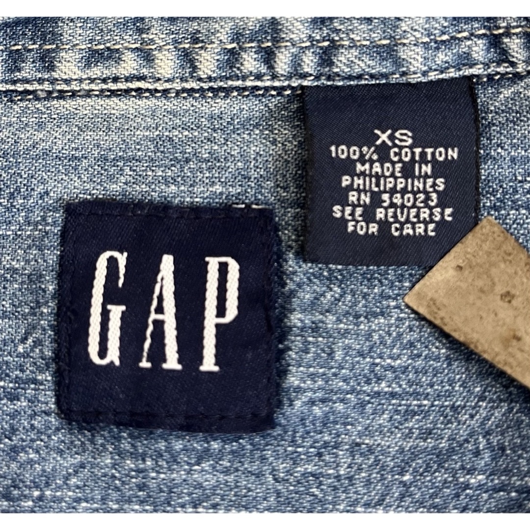 GAP - 90s GAP OLD デニムシャツ デカロゴ サイズ XSの通販 by GAP - 90s GAP OLD デニムシャツ デカロゴ サイズ XSの通販 by