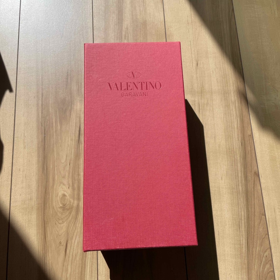 VALENTINO(ヴァレンティノ)のVALENTINO フラットシューズ　スタッズ　ブラック　23.5 24.0 レディースの靴/シューズ(バレエシューズ)の商品写真