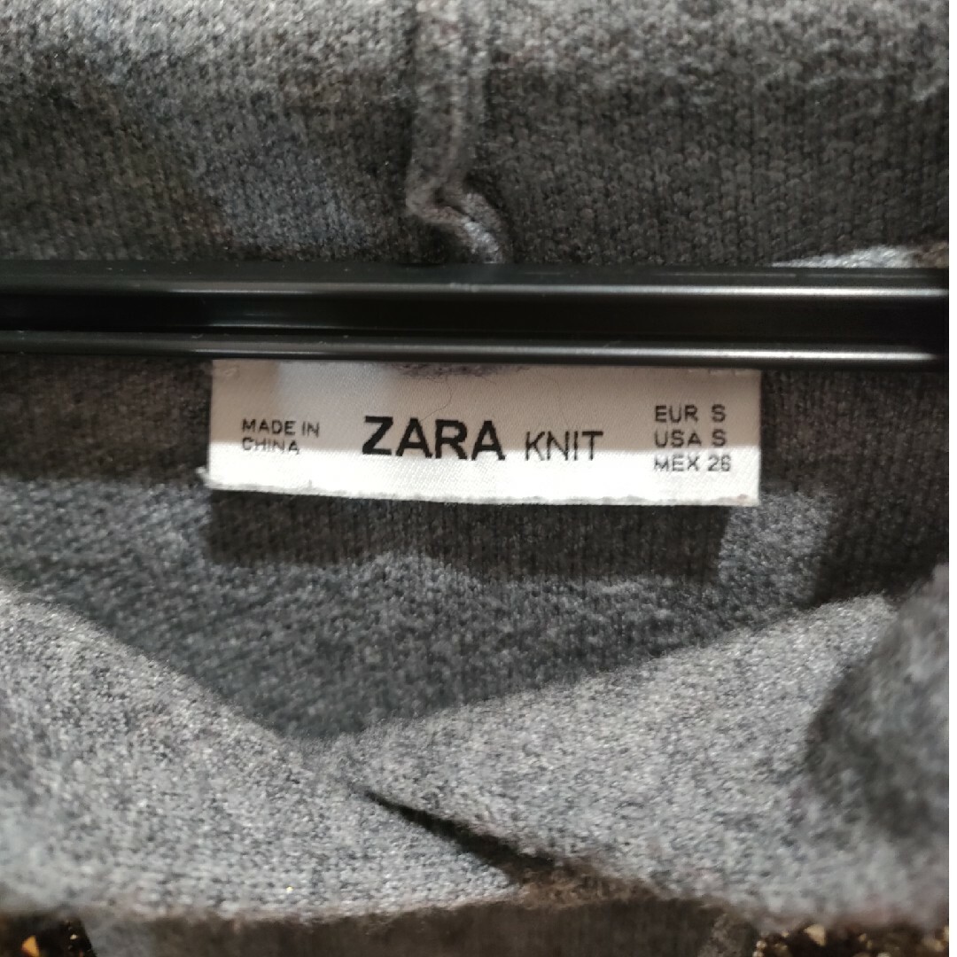 ZARA(ザラ)の☆ZARA フード付きセーター★ レディースのトップス(ニット/セーター)の商品写真