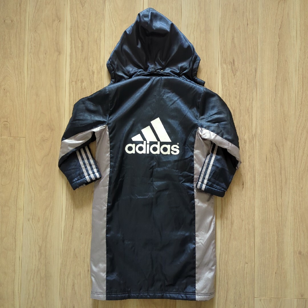 adidas(アディダス)のadidas　ベンチコート 130cm ネイビー×シルバー　美品 キッズ/ベビー/マタニティのキッズ服男の子用(90cm~)(コート)の商品写真