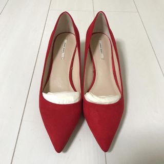 ザラ(ZARA)のザラ レッドパンプス 39(ハイヒール/パンプス)