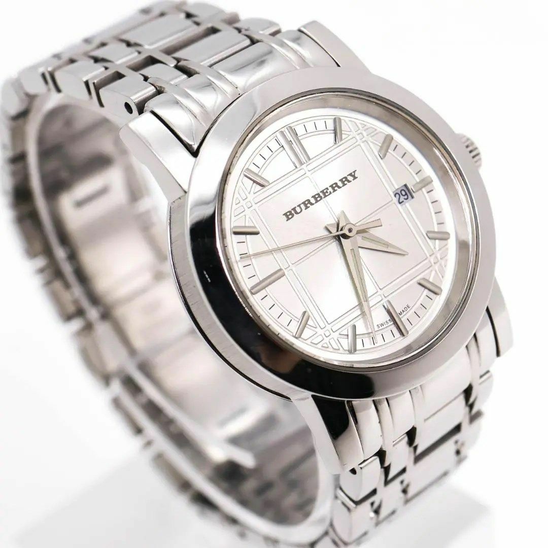 BURBERRY(バーバリー)の《美品》BURBERRY 腕時計 シルバー BU1351 クォーツ デイト g レディースのファッション小物(腕時計)の商品写真