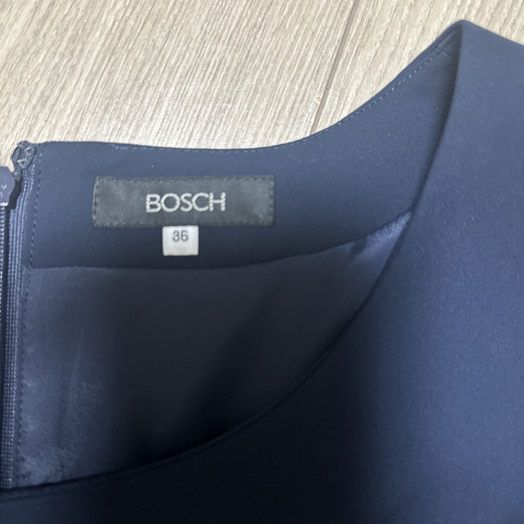 BOSCH(ボッシュ)のBOSCH ネイビー ワンピース　ベルト付き レディースのワンピース(ひざ丈ワンピース)の商品写真