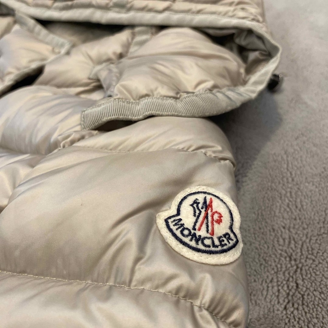 MONCLER(モンクレール)の【未使用に近い】MONCLERモンクレールHERMINEエルミンヌ  レディースのジャケット/アウター(ダウンコート)の商品写真