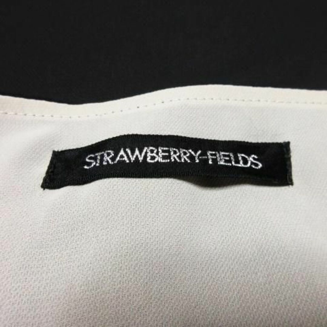 STRAWBERRY-FIELDS(ストロベリーフィールズ)のストロベリーフィールズ とろみバイカラーブラウス 黒 230526CK11A レディースのトップス(シャツ/ブラウス(半袖/袖なし))の商品写真