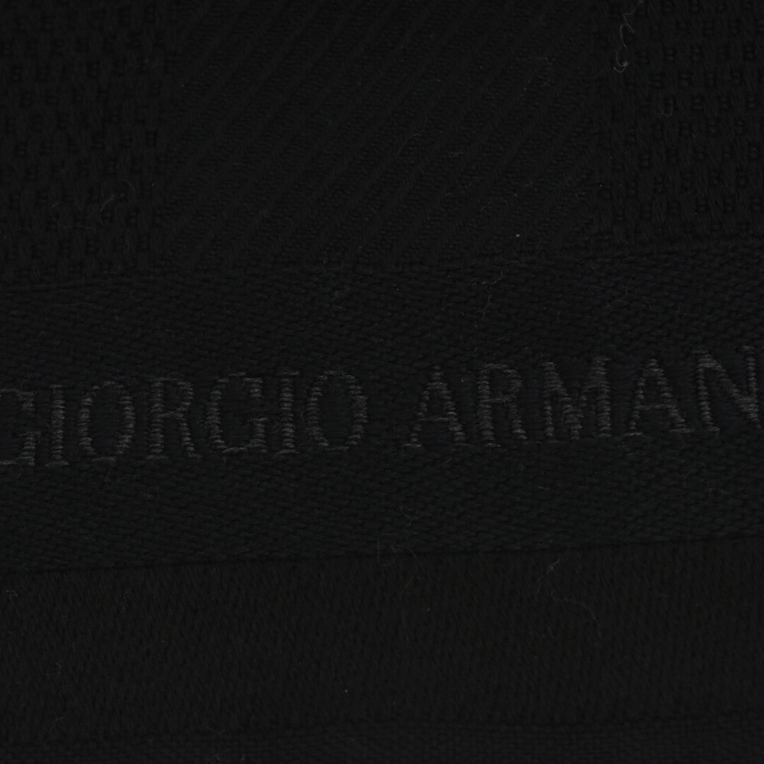 Giorgio Armani(ジョルジオアルマーニ)のGIORGIO ARMANI ジョルジオアルマーニ ロゴ入り マフラー ストール ブラック/ネイビー メンズのファッション小物(マフラー)の商品写真