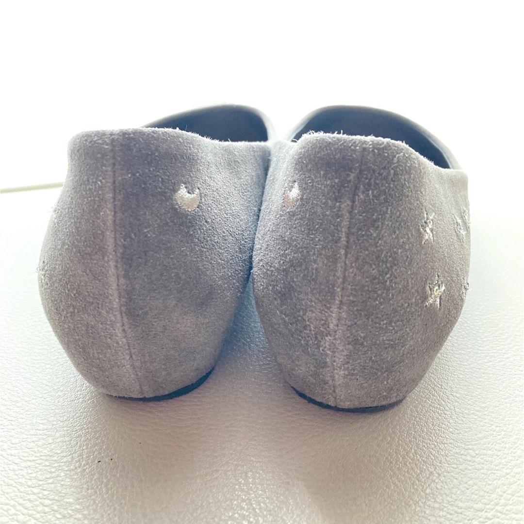 TSUMORI CHISATO(ツモリチサト)のパンプス　グレー　24センチ　本革　日本製 レディースの靴/シューズ(ハイヒール/パンプス)の商品写真