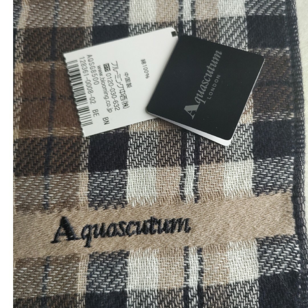 AQUA SCUTUM(アクアスキュータム)のタオルハンカチ レディースのファッション小物(ハンカチ)の商品写真