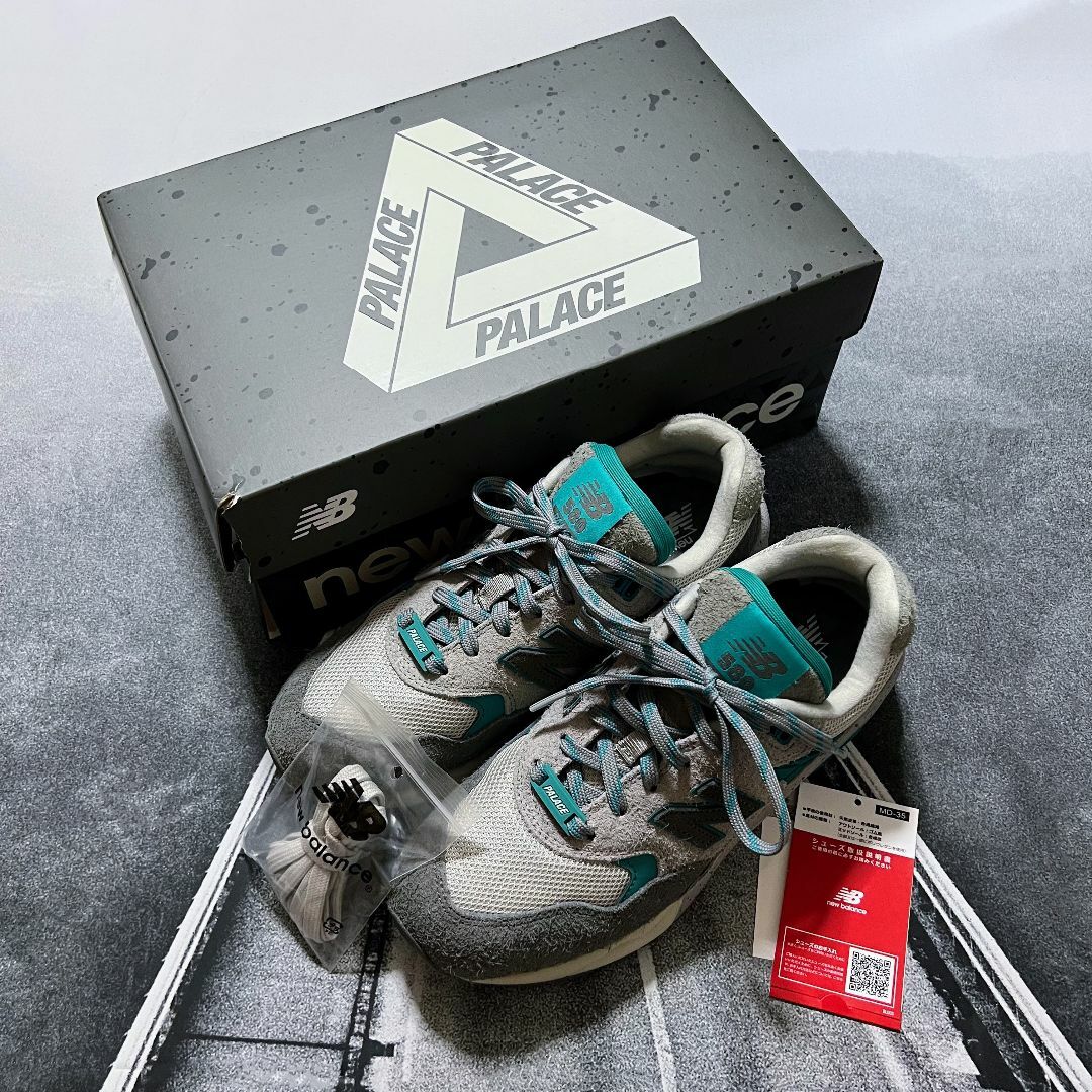 New Balance(ニューバランス)の25cm ニューバランス × パレス スケートボード P580 グレー メンズの靴/シューズ(スニーカー)の商品写真