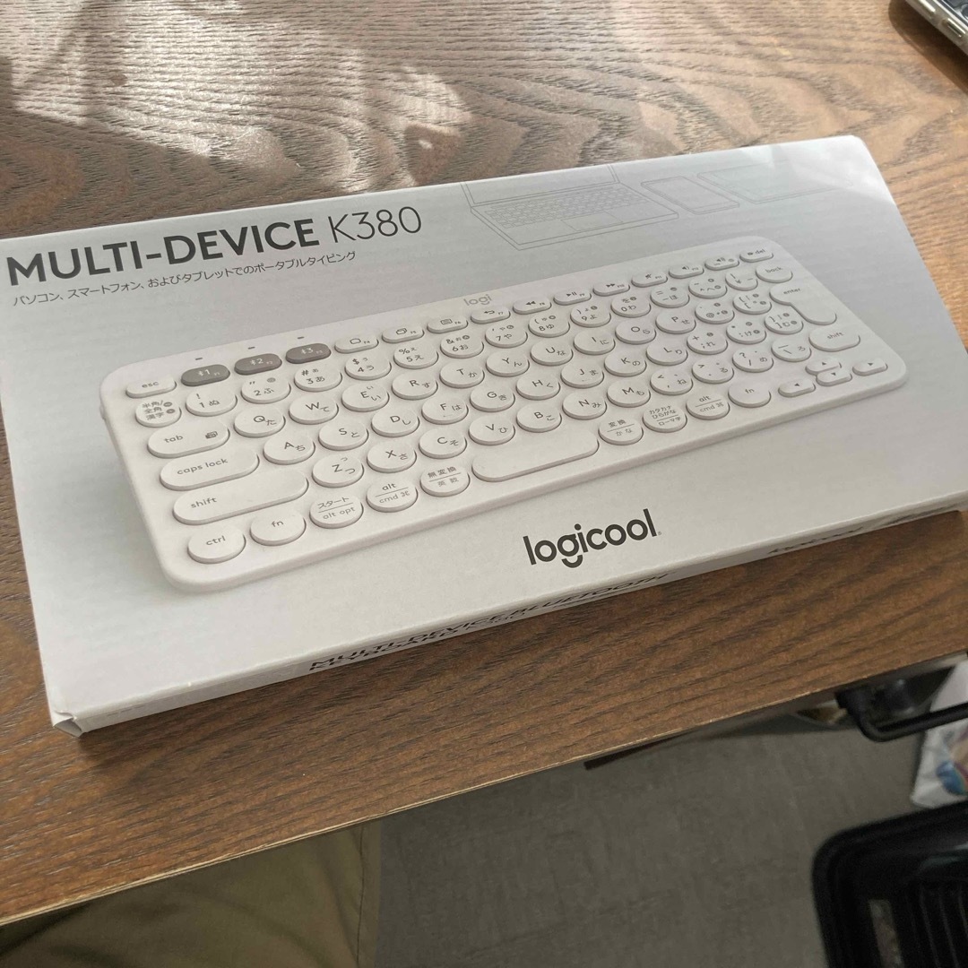 Logicool マルチデバイス Bluetooth キーボード K380OW スマホ/家電/カメラのPC/タブレット(PC周辺機器)の商品写真