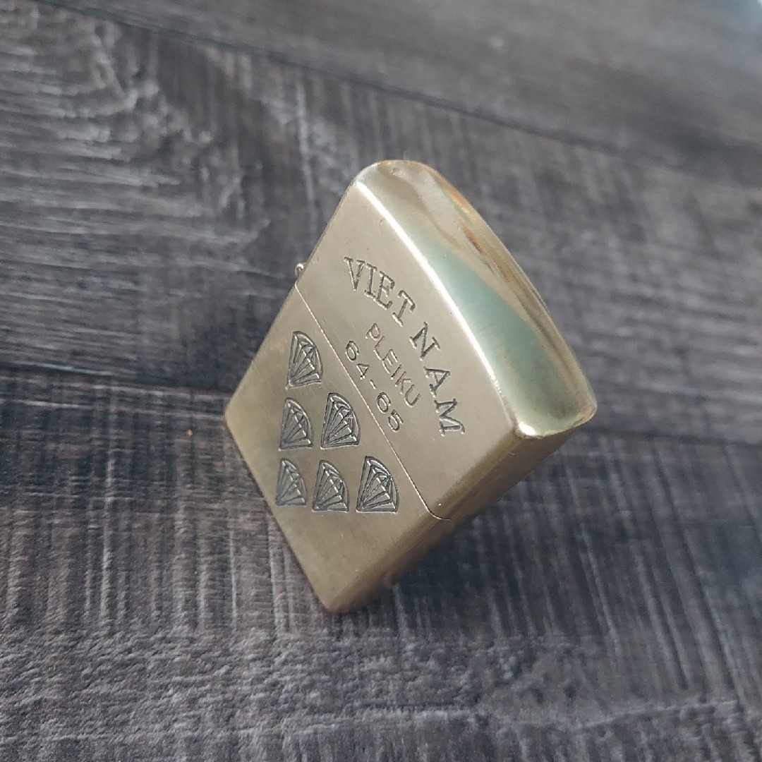 ZIPPO(ジッポー)のZIPPO VIETNAM パラシュート メンズのファッション小物(タバコグッズ)の商品写真