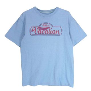 スタンダードカリフォルニア(STANDARD CALIFORNIA)のSTANDARD CALIFORNIA スタンダードカリフォルニア VACATION バケーション ロゴプリント クルーネック 半袖 Tシャツ ライトブルー系 S【中古】(シャツ)